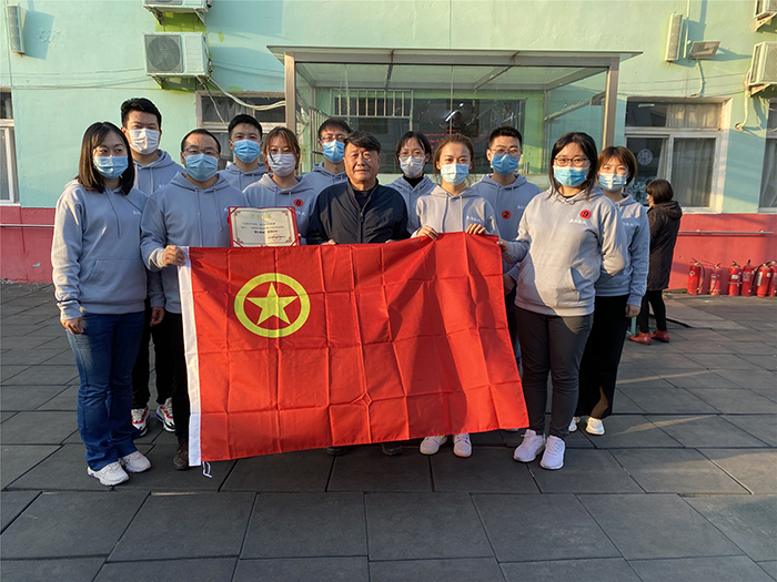 心与手相牵 青春勇担当——北新木业团支部参加“爱心手牵手，助残正能量”主题团日活动